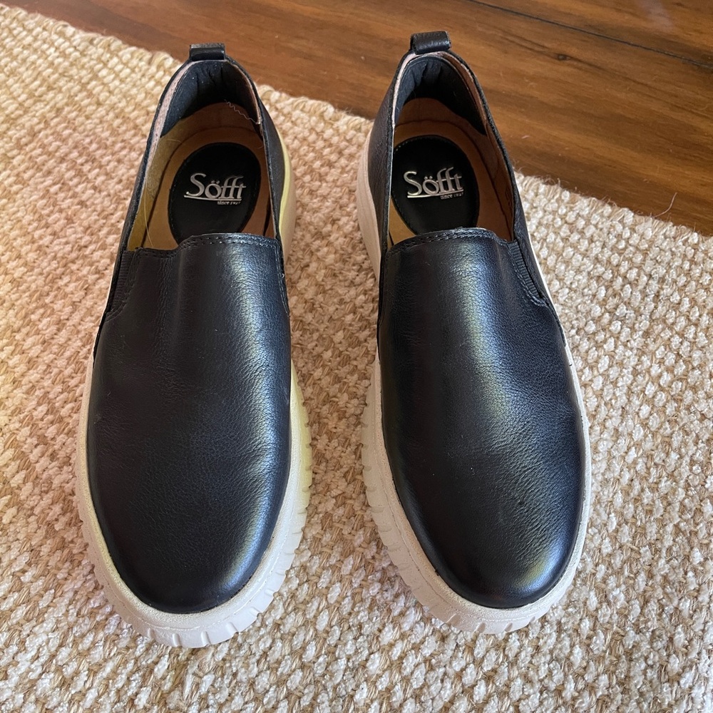Sofft Black slip-ons size 8.5